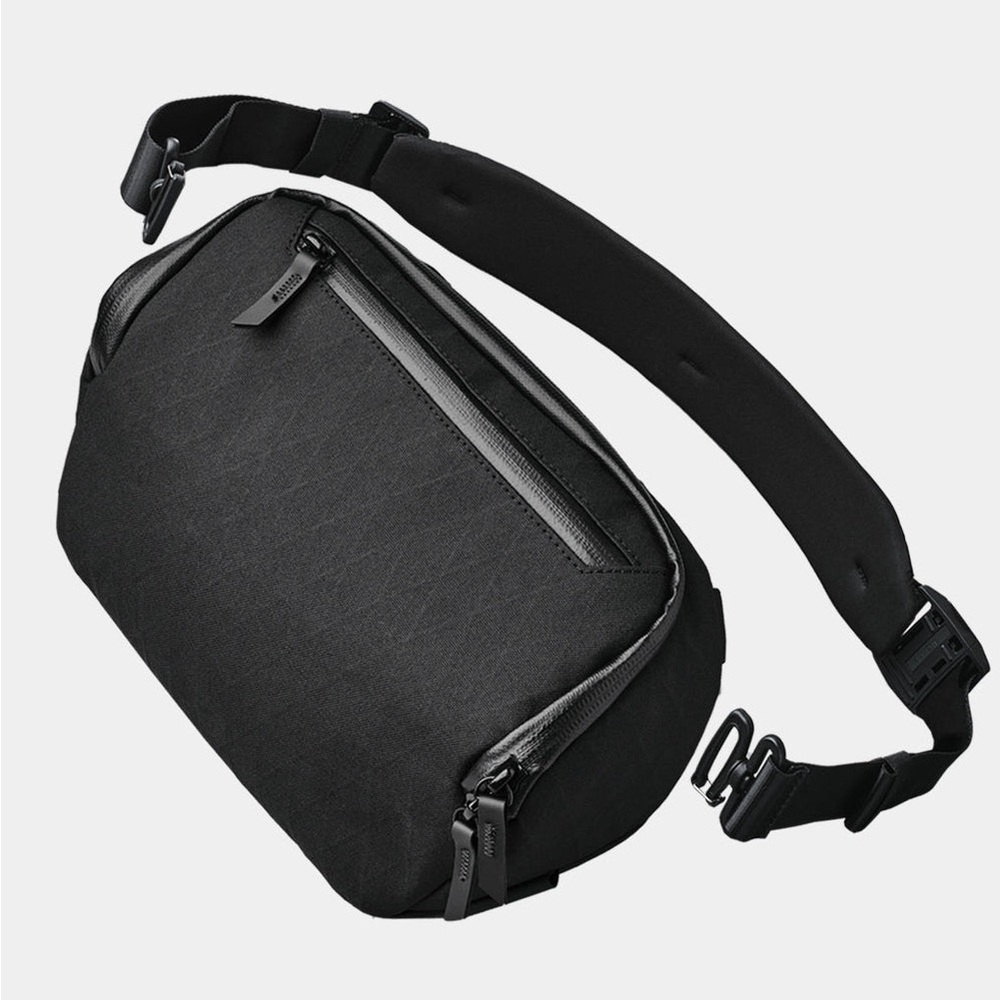ALPAKA Vertex Pouch | NWT